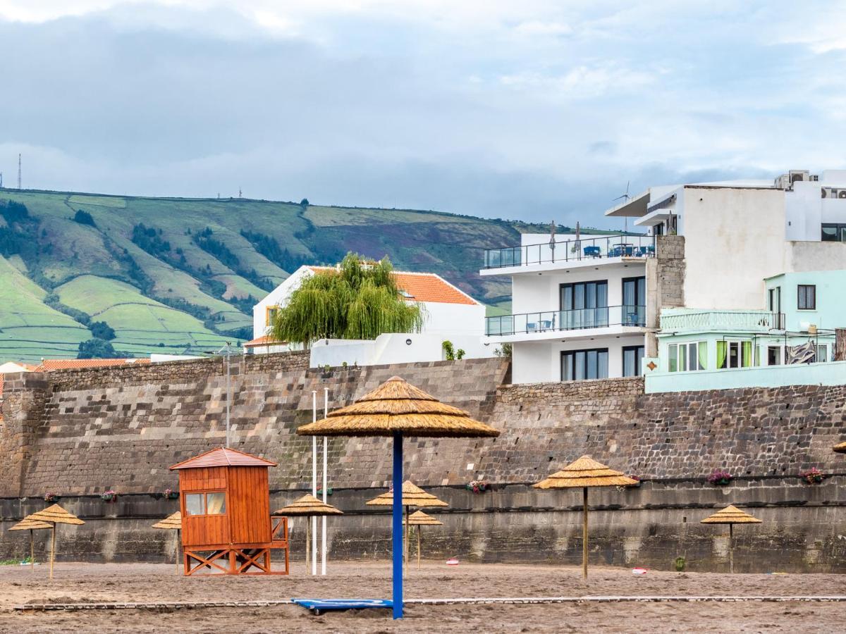 Facing Bay Hostel Praia da Vitoria Luaran gambar