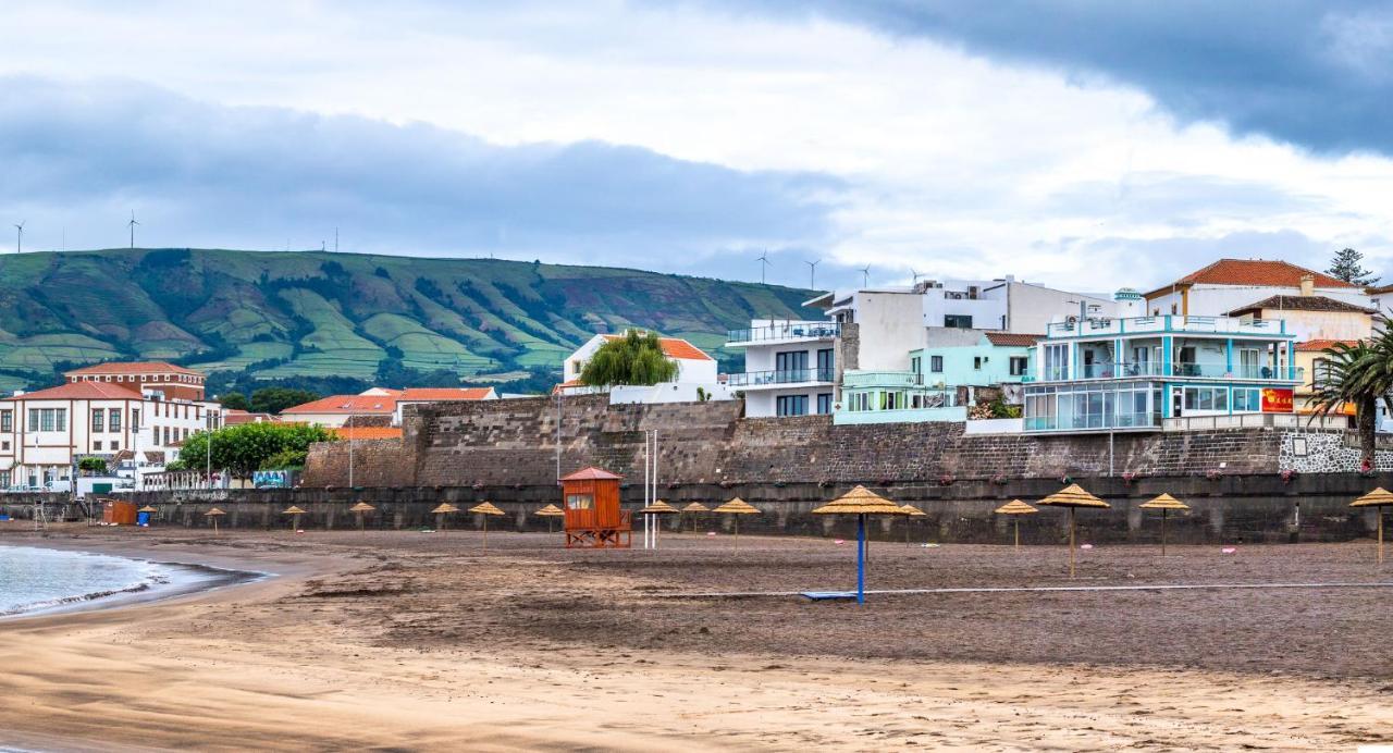 Facing Bay Hostel Praia da Vitoria Luaran gambar